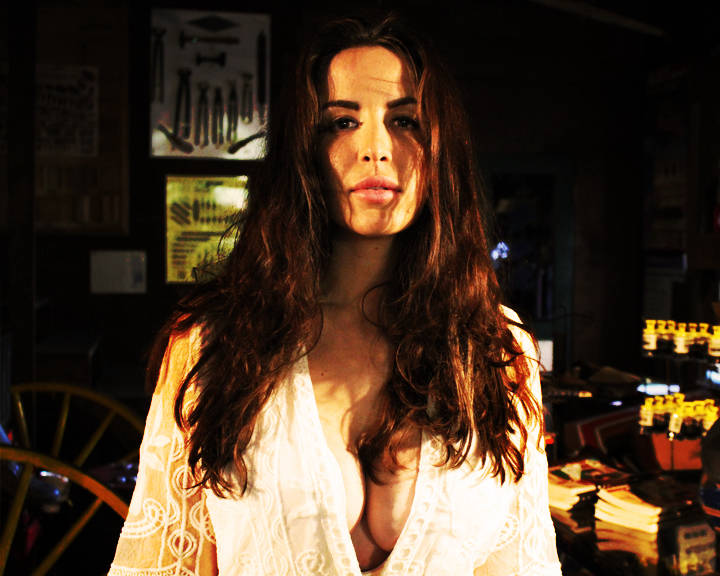 MANOS Trailer Shot